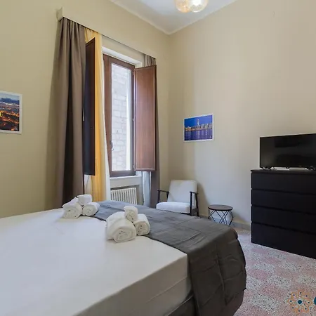 Le Antiche Mura By Apulia * 巴里
